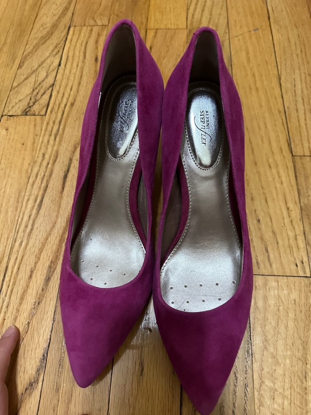 Suede Pointed-Toe Pumps in Deep Magenta - Women - Picture 3 of 6